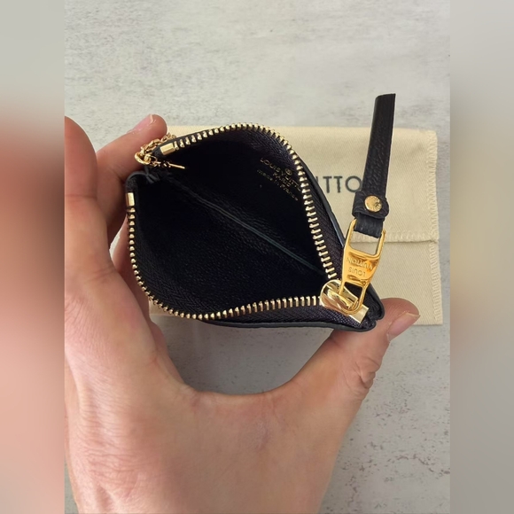 Louis Vuitton Key Pouch - Picture 11 of 14